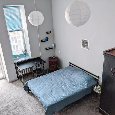 Entire 2-Bedroom Authentic Flat Kiev Ngoại thất bức ảnh