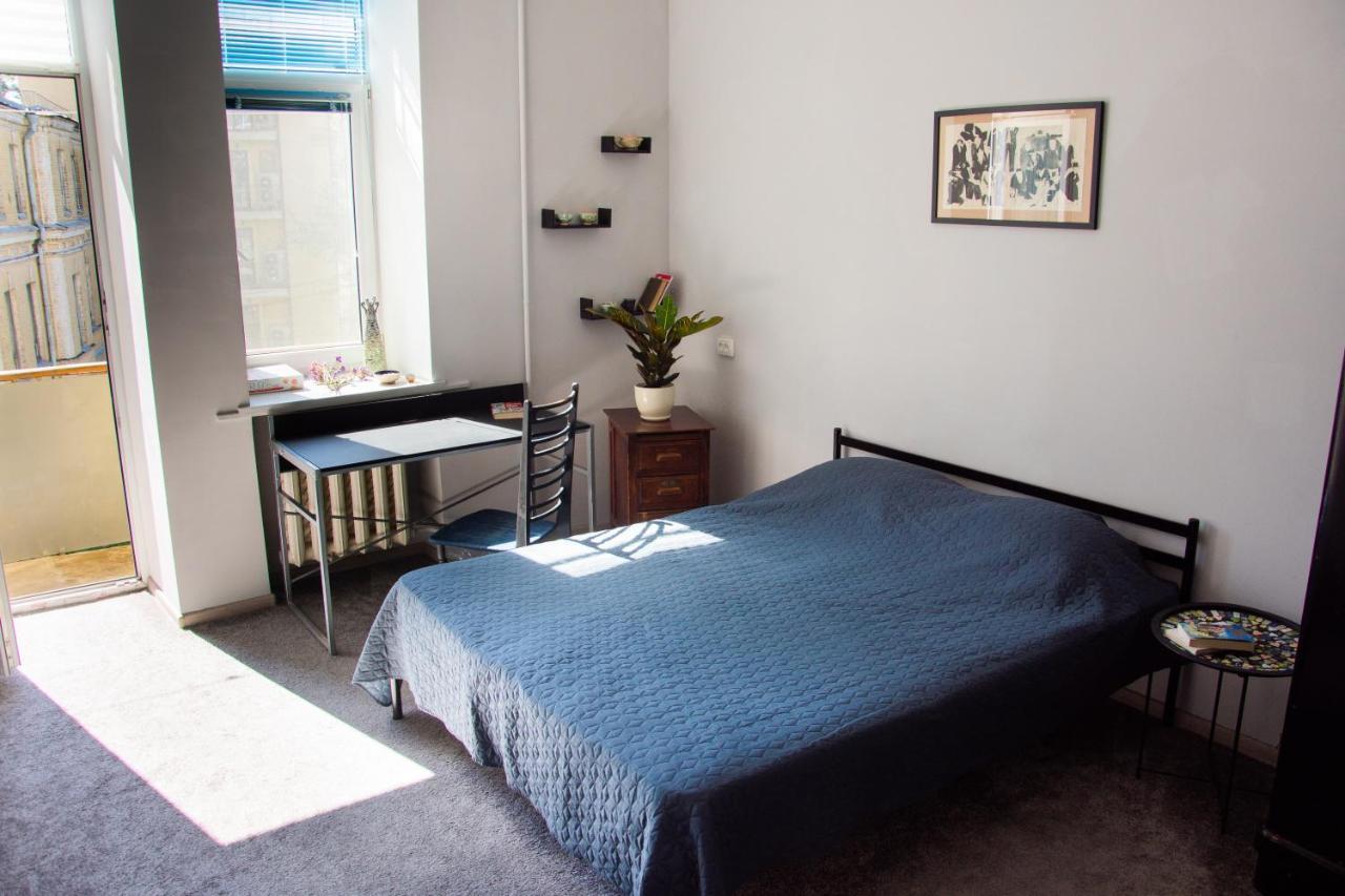 Entire 2-Bedroom Authentic Flat Kiev Ngoại thất bức ảnh