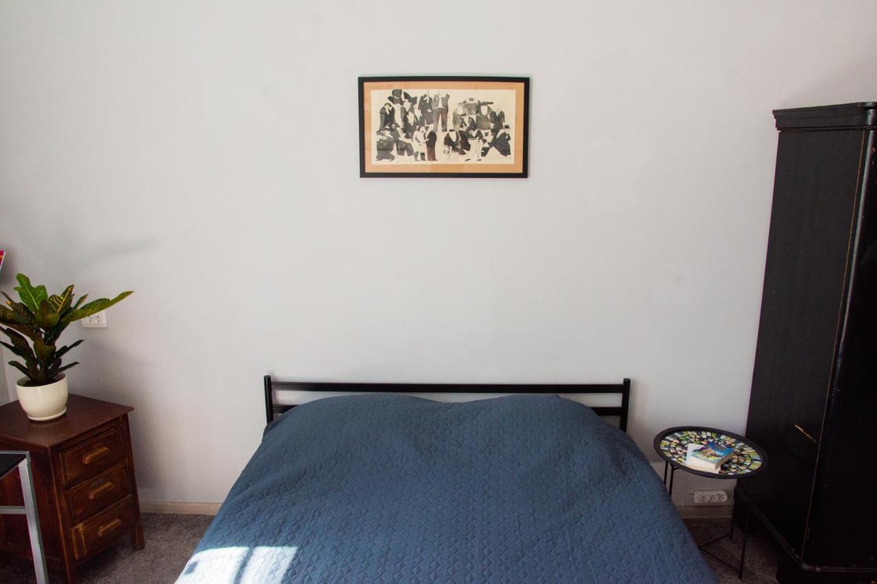 Entire 2-Bedroom Authentic Flat Kiev Ngoại thất bức ảnh