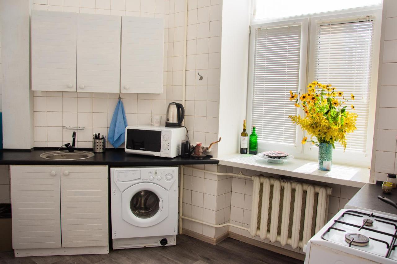 Entire 2-Bedroom Authentic Flat Kiev Ngoại thất bức ảnh